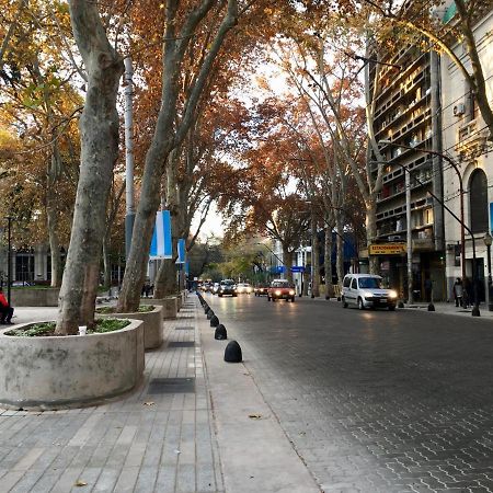 Punto Urbano Apartment Mendoza Bagian luar foto