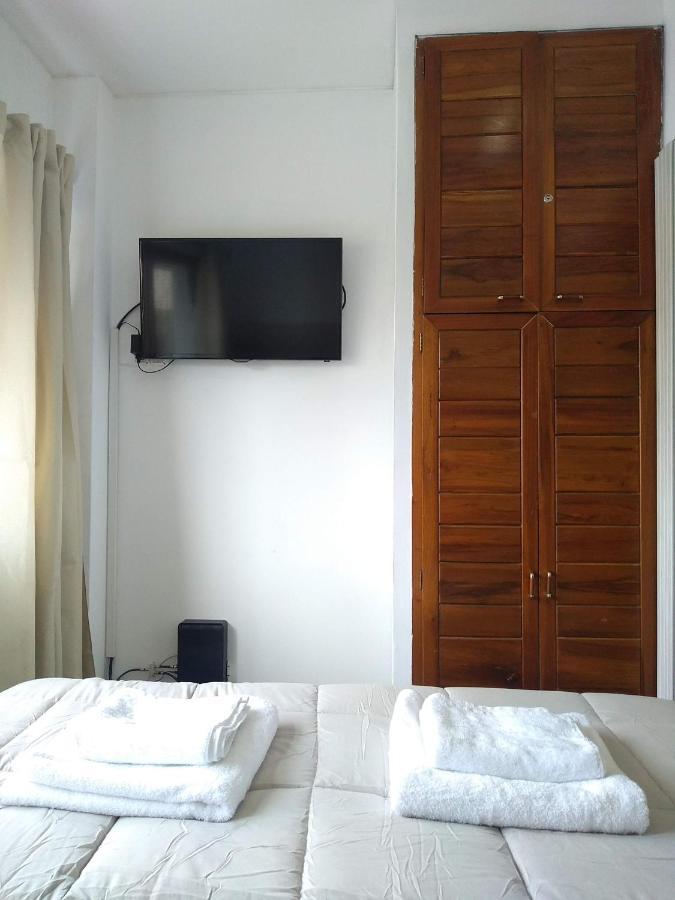 Punto Urbano Apartment Mendoza Bagian luar foto