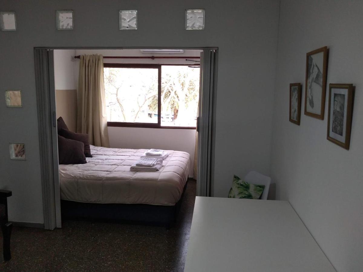 Punto Urbano Apartment Mendoza Bagian luar foto